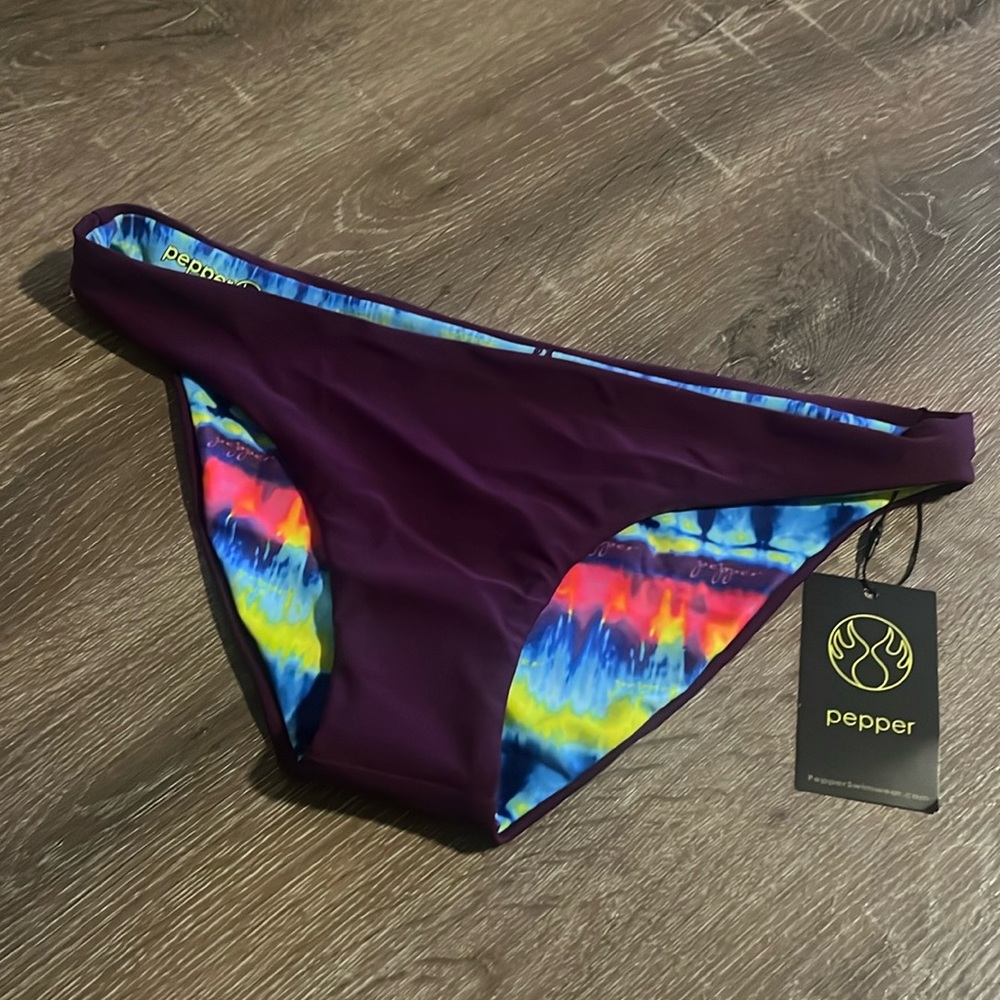 SUNSET MODEST BOTTOM | Reversible Sport Bikini Bottom Plum + Tie Dye NWT size M